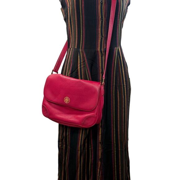 Tory Burch Handbags - Tory Burch Fuchsia Leather Crossbody Bag 3-Compartment Magnetic Flap